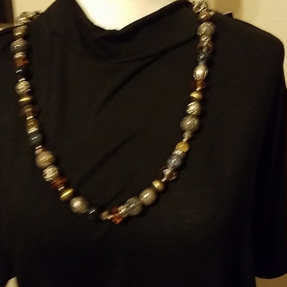 Necklace - Picture 2 of 4